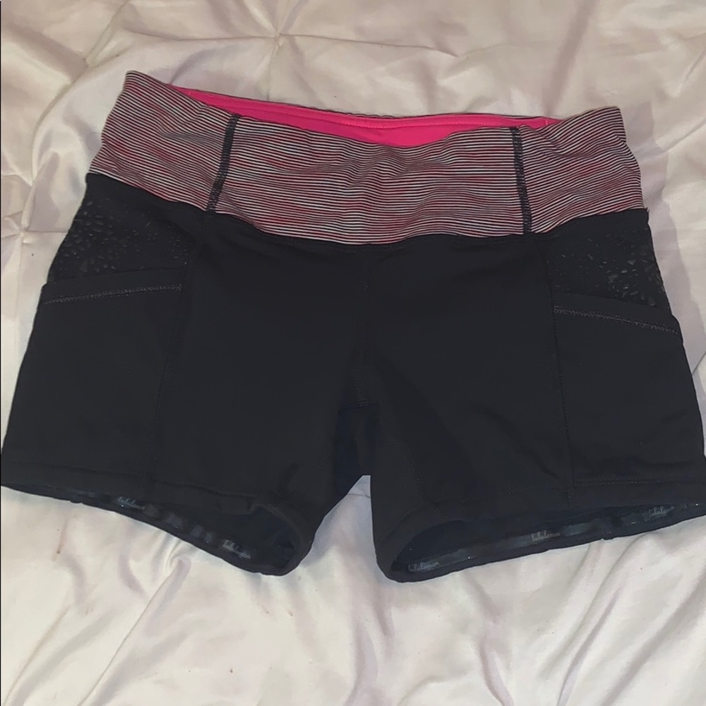 Black Lululemon spandex